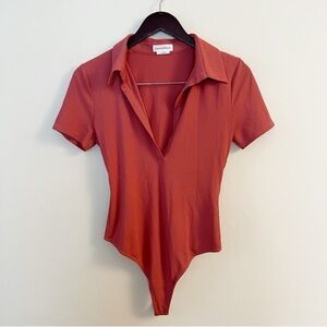 Lovers and Friends Pink Ribbed V-Neck Polo Collar Bodysuit Small Short Sleeves